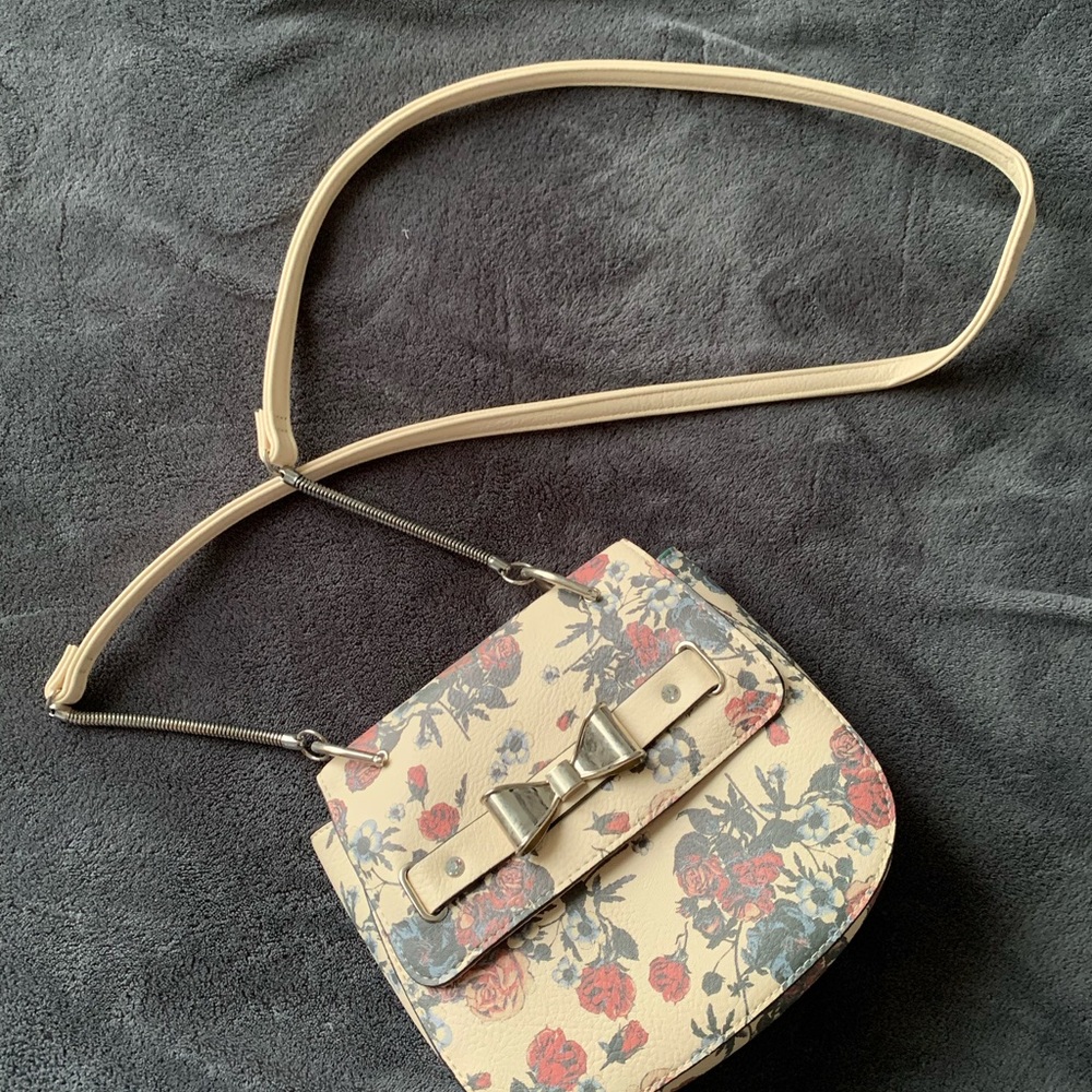 Shoulder bag